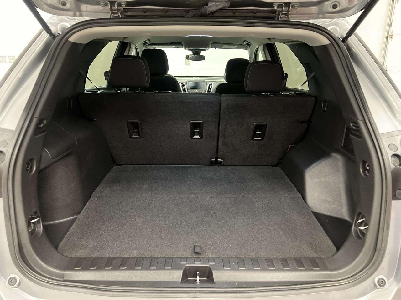 2023 Chevrolet Equinox LT AWD| HTD SEATS| CARPLAY| REAR CAM Photo