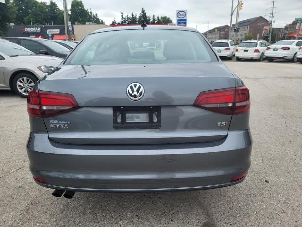 2017 Volkswagen Jetta Trendline Photo24