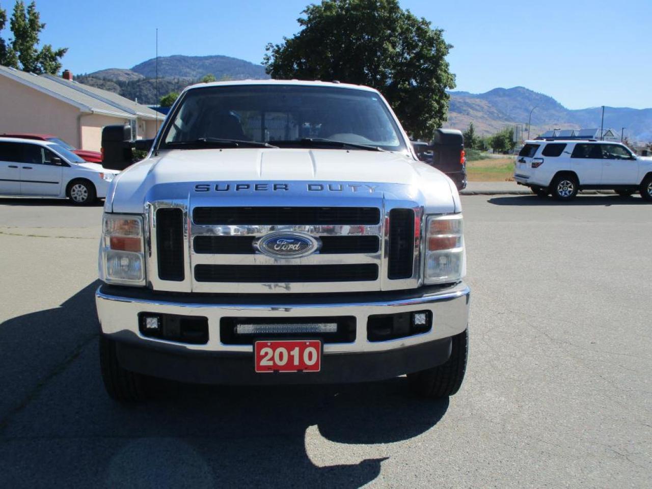 2010 Ford F-350 SD XLT CREW CAB 4X4 Photo1