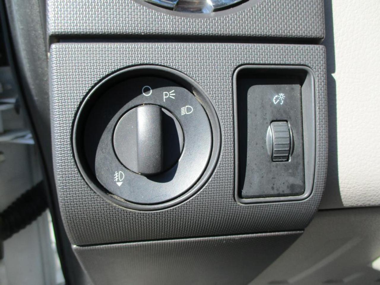 2010 Ford F-350 SD XLT CREW CAB 4X4 Photo10