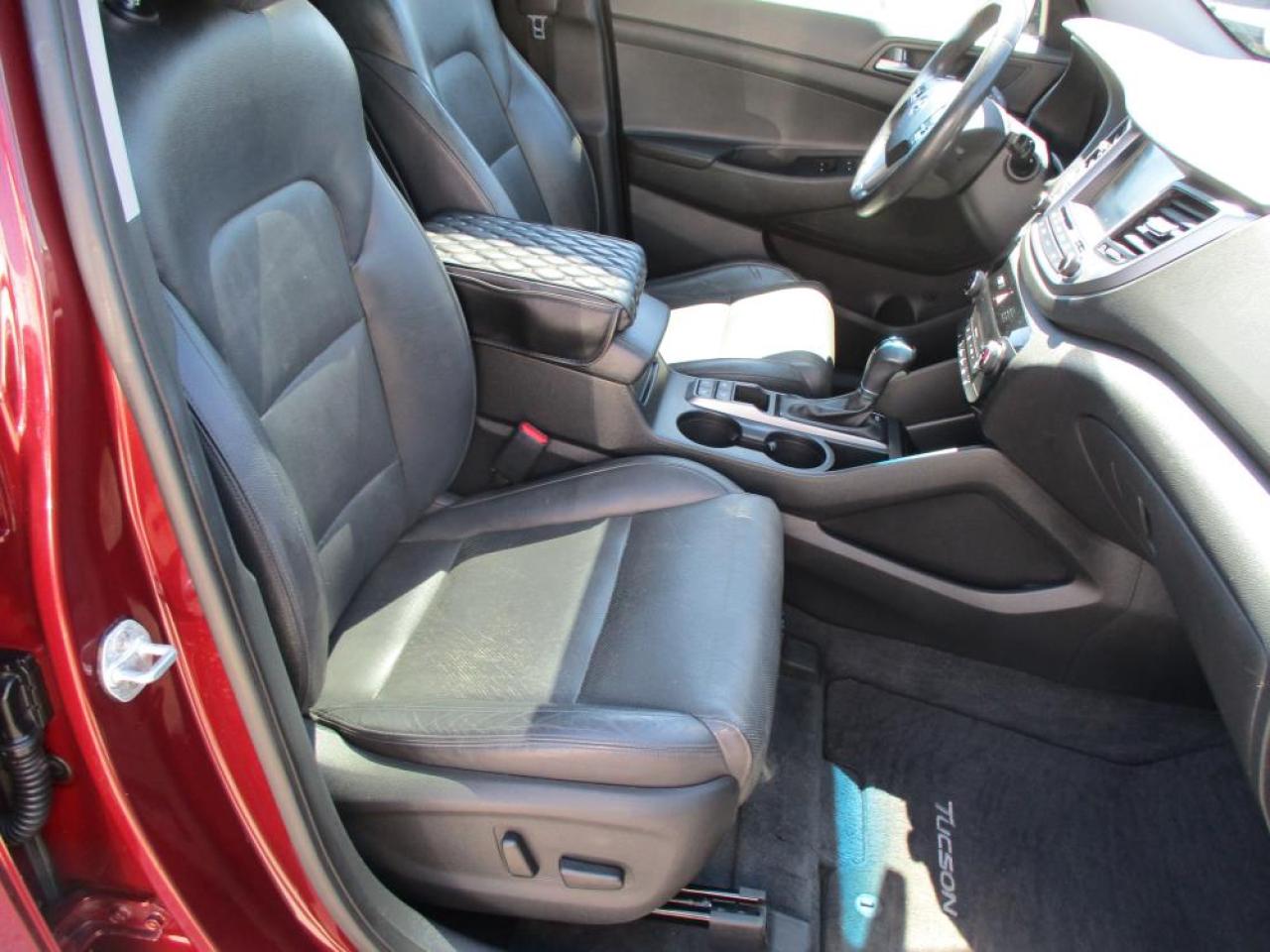 2017 Hyundai Tucson LIMITED AWD Photo13