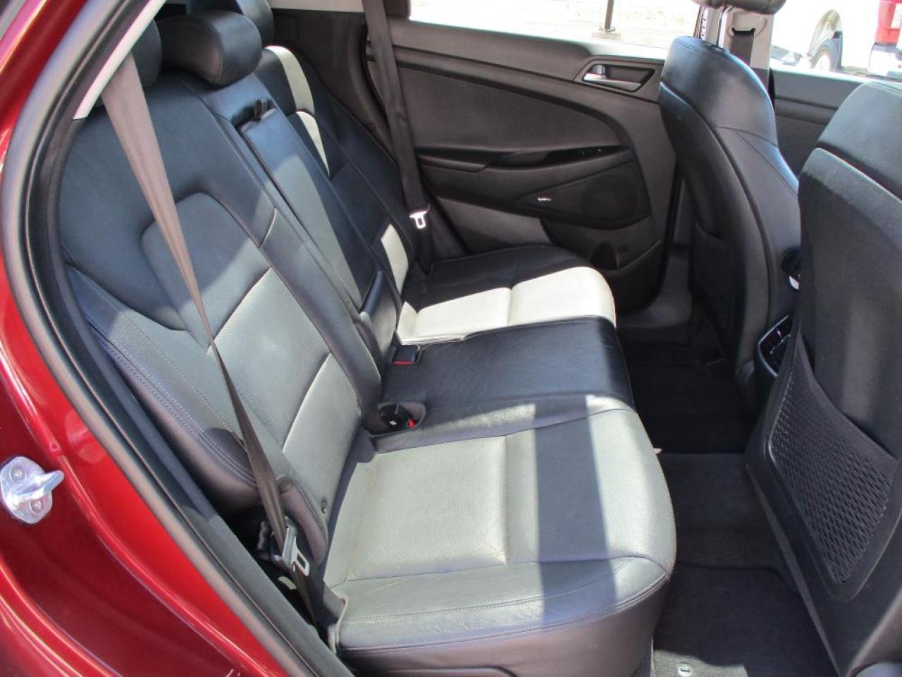 2017 Hyundai Tucson LIMITED AWD Photo14