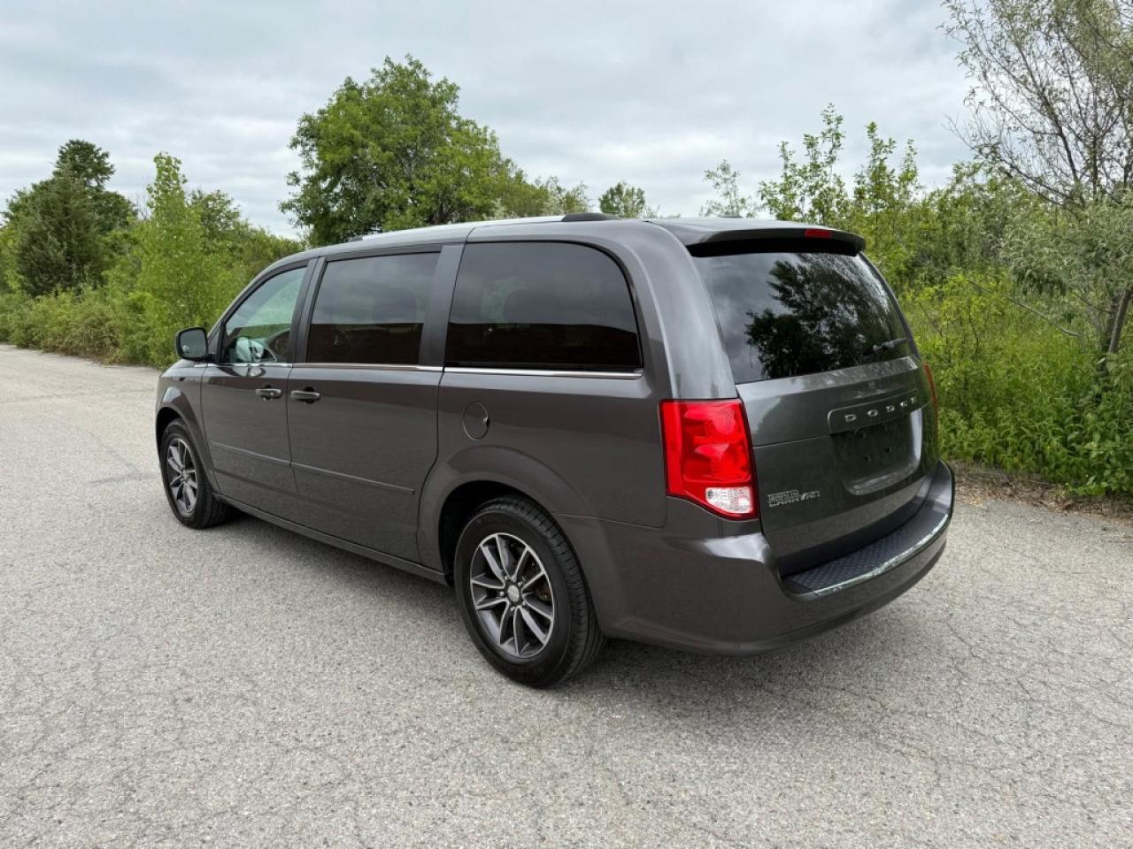2016 Dodge Grand Caravan SXT PREMIUM PLUS| SUNROOF|NAVI|BACK-UP CAM|ALL POWER OPTIONS| - Photo #4