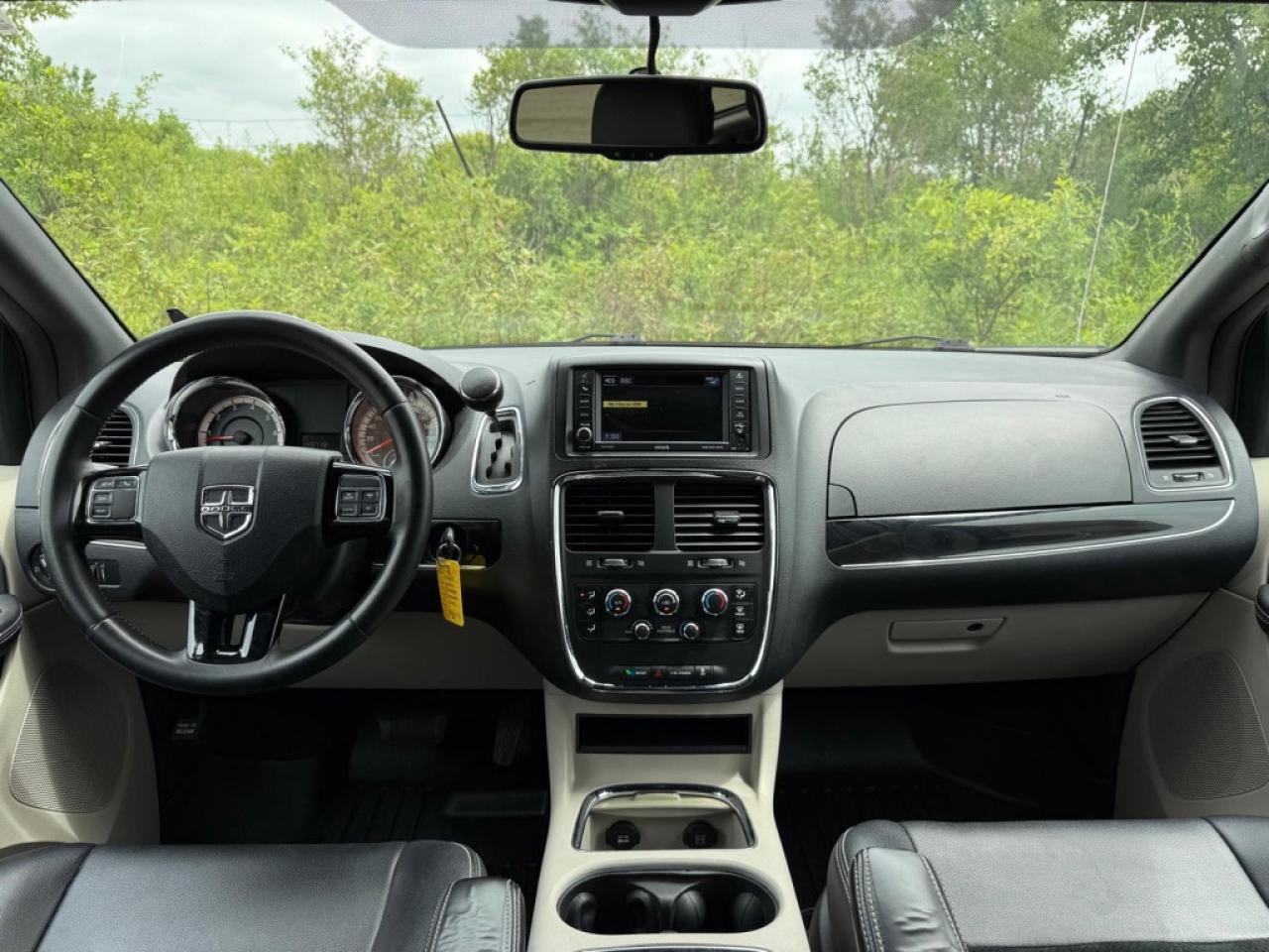 2016 Dodge Grand Caravan SXT PREMIUM PLUS| SUNROOF|NAVI|BACK-UP CAM|ALL POWER OPTIONS| - Photo #12