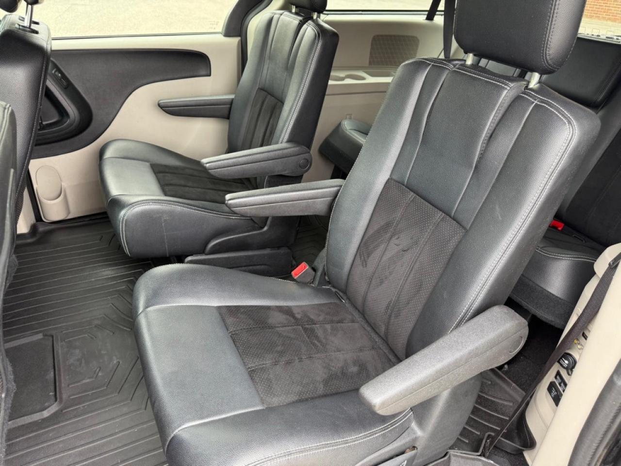 2016 Dodge Grand Caravan SXT PREMIUM PLUS| SUNROOF|NAVI|BACK-UP CAM|ALL POWER OPTIONS| - Photo #19