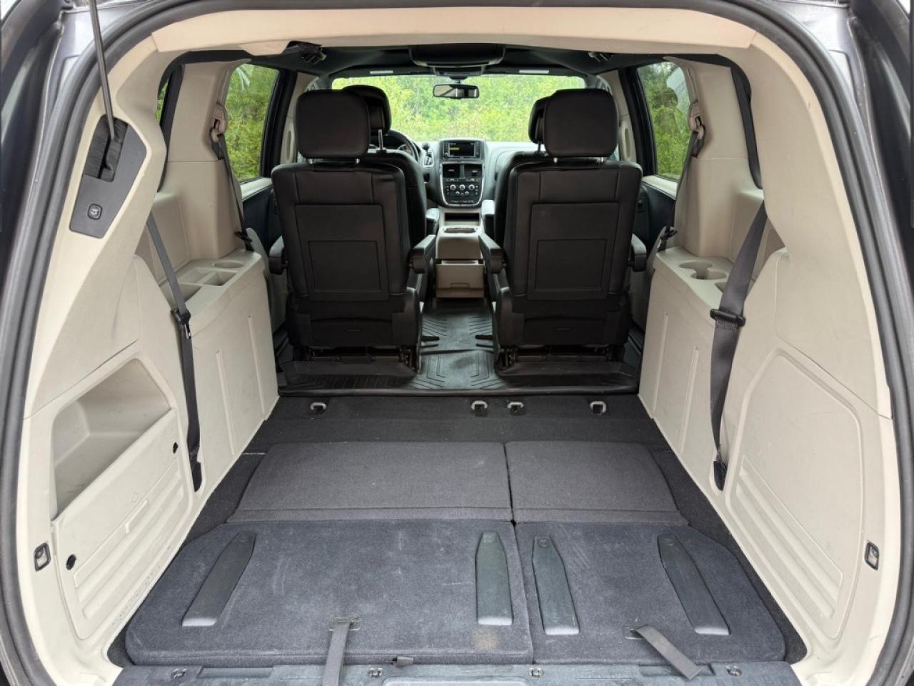 2016 Dodge Grand Caravan SXT PREMIUM PLUS| SUNROOF|NAVI|BACK-UP CAM|ALL POWER OPTIONS| - Photo #21