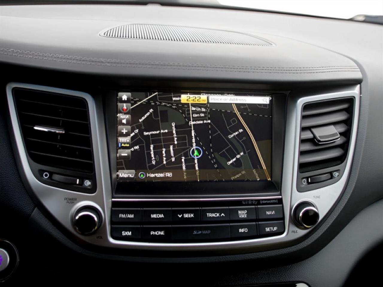 2017 Hyundai Tucson Limited  **PANO ROOF - HTD SW** Photo