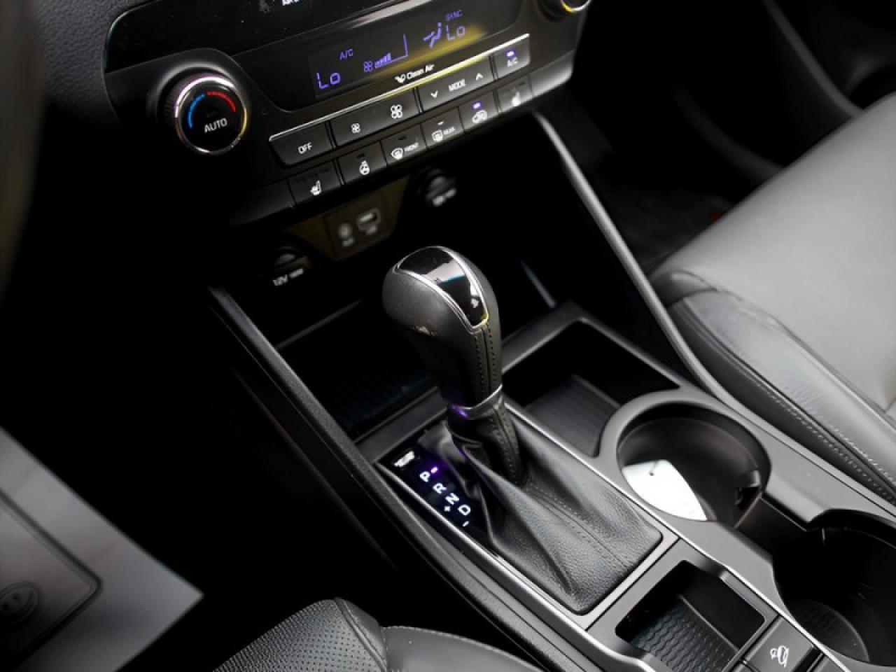 2017 Hyundai Tucson Limited  **PANO ROOF - HTD SW** Photo