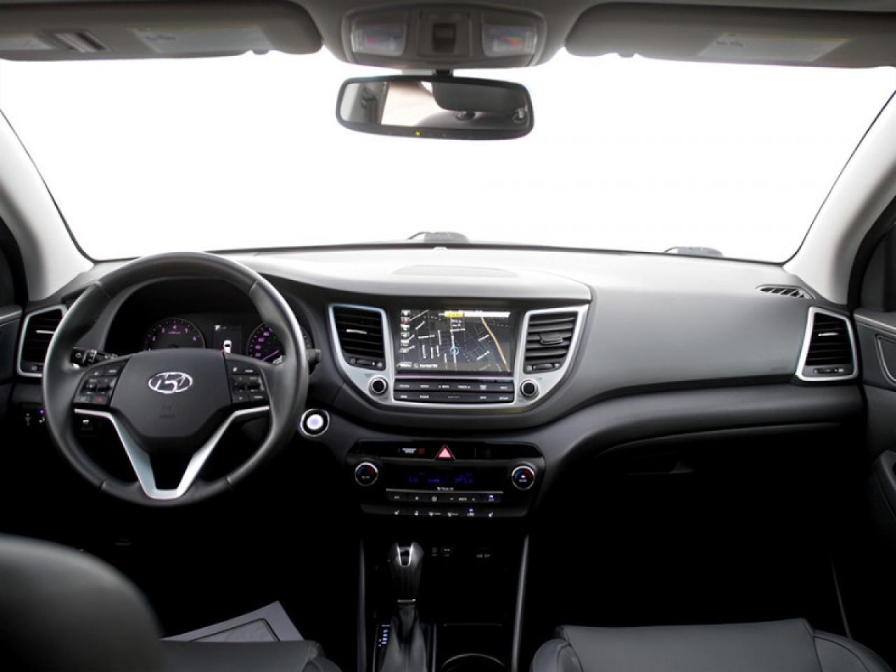 2017 Hyundai Tucson Limited  **PANO ROOF - HTD SW** Photo