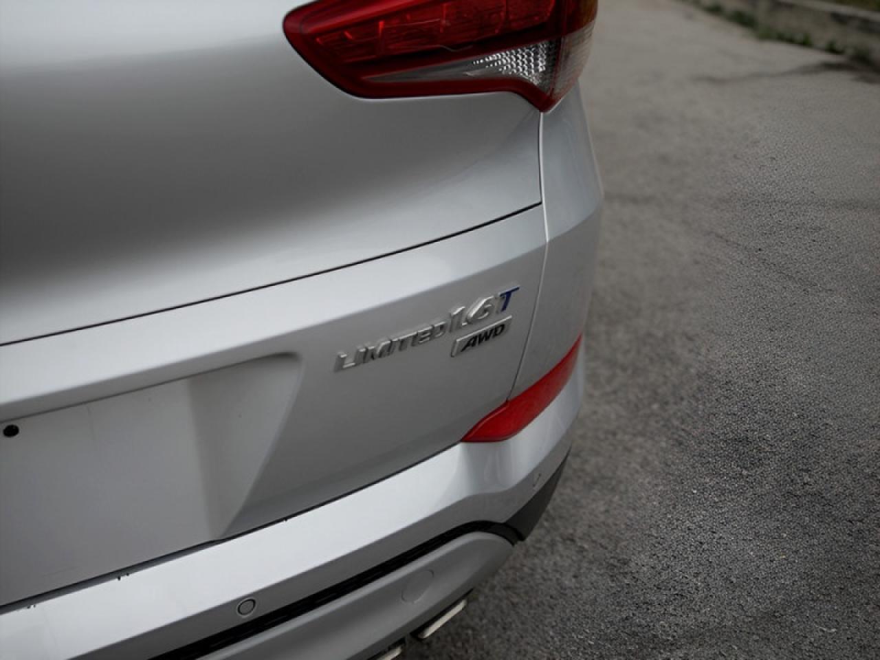 2017 Hyundai Tucson Limited  **PANO ROOF - HTD SW** Photo