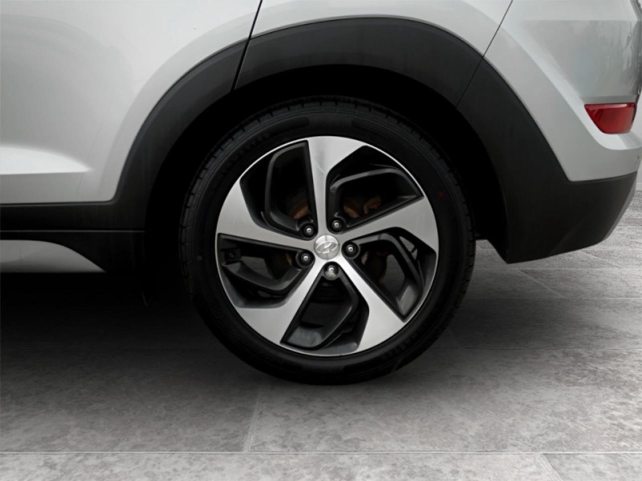 2017 Hyundai Tucson Limited  **PANO ROOF - HTD SW** Photo