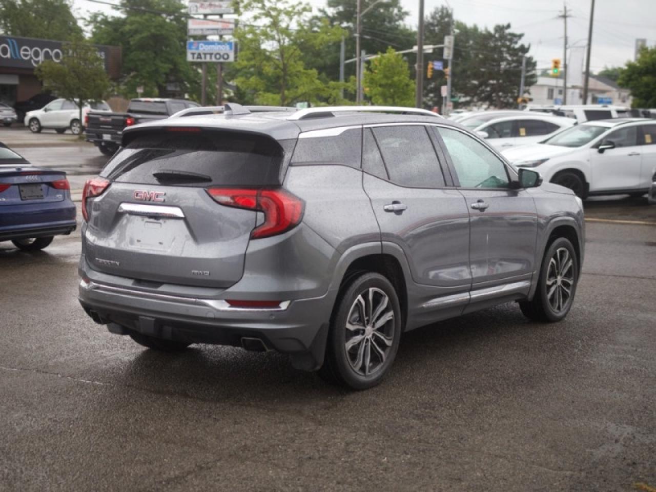 2020 GMC Terrain Denali  **ADVANCED SAFETY PKG - LOW KMS** Photo3