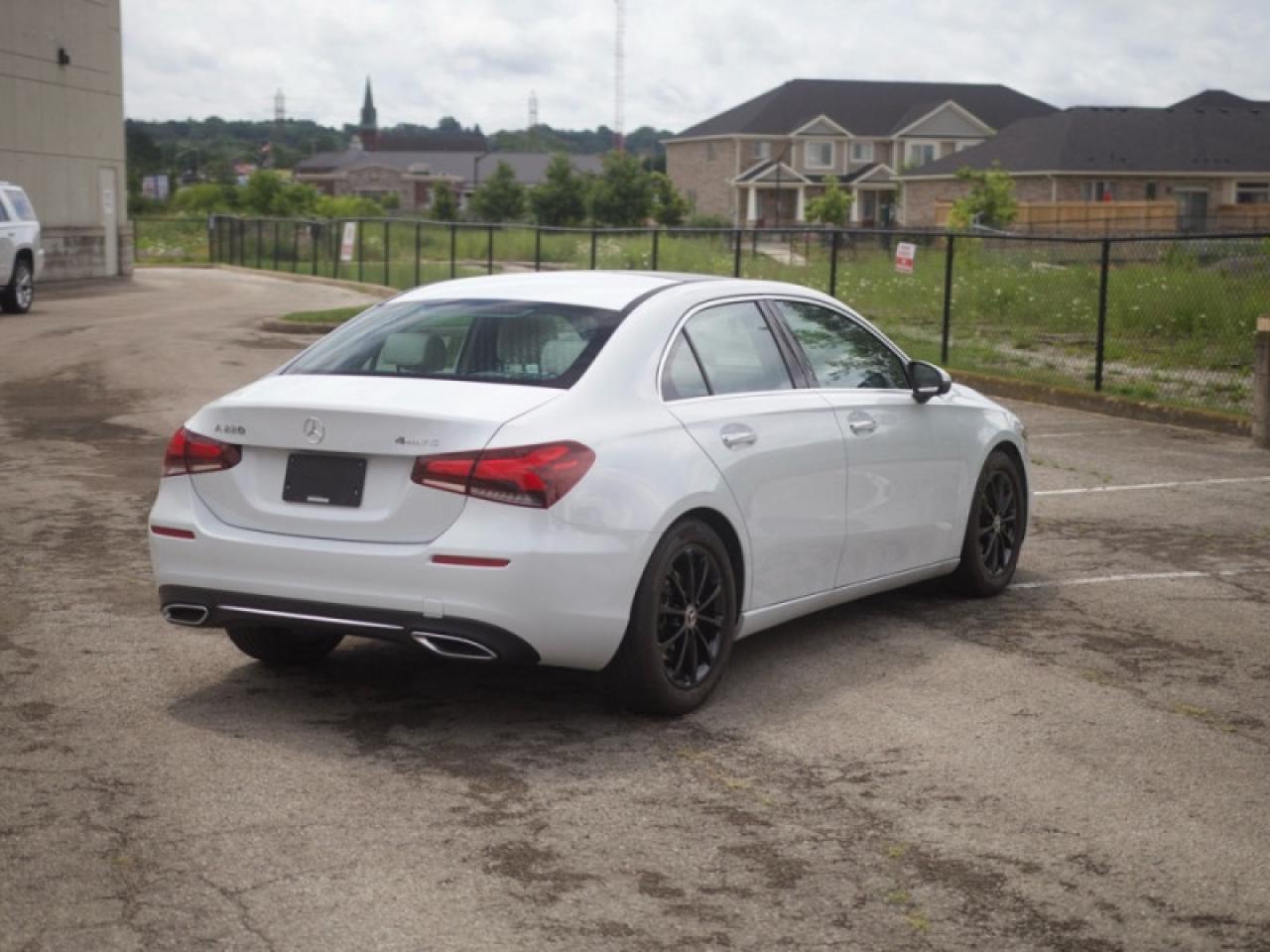 2020 Mercedes-Benz A 220 4MATIC Sedan  **PRISTINE** Photo4