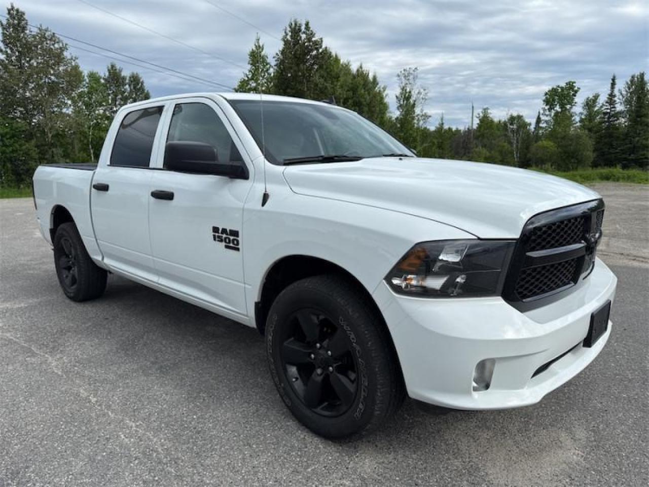 Used 2023 RAM 1500 Classic Express  Remote Start - $340 B/W for sale in Timmins, ON