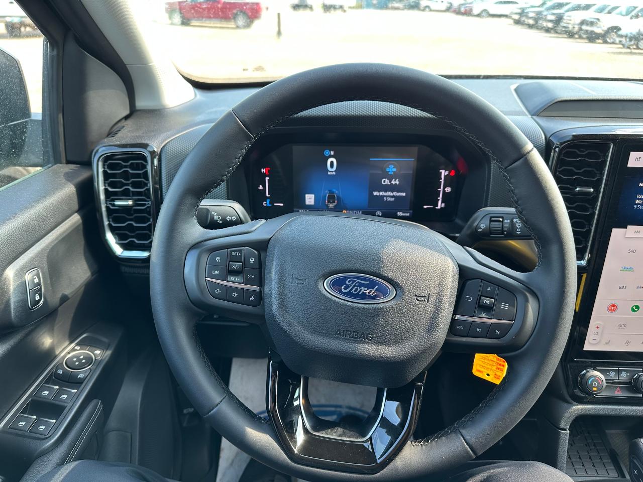 2025 Ford Ranger XLT 4WD SuperCrew 5' Box 301A Photo5