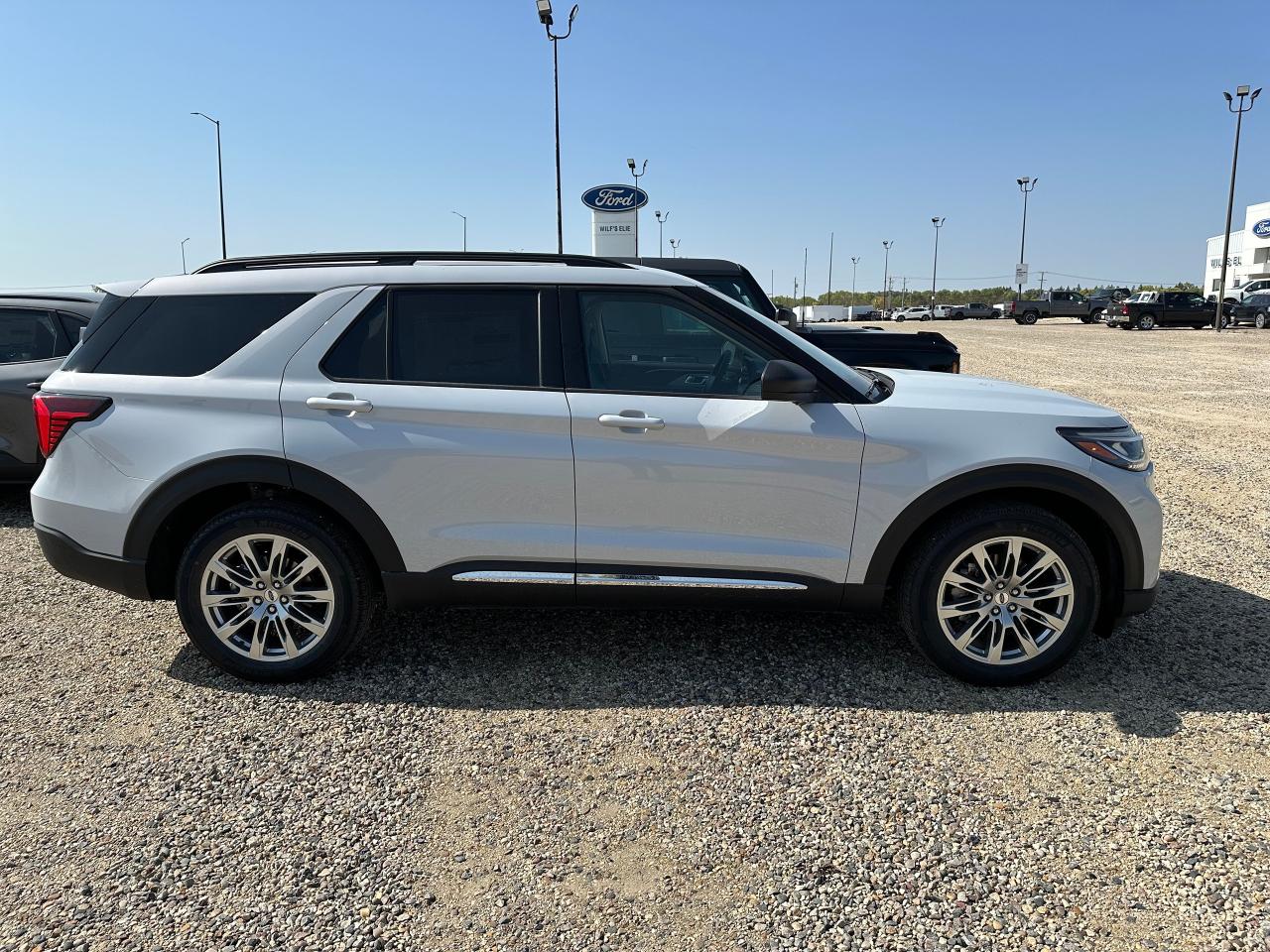 2025 Ford Explorer ACTIVE 4WD 200A Photo2