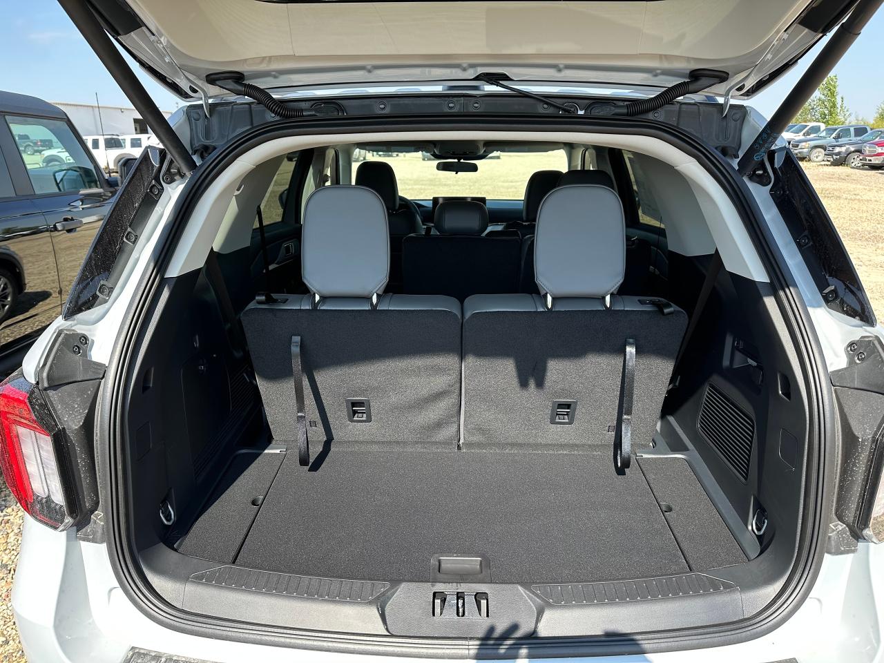 2025 Ford Explorer ACTIVE 4WD 200A Photo4