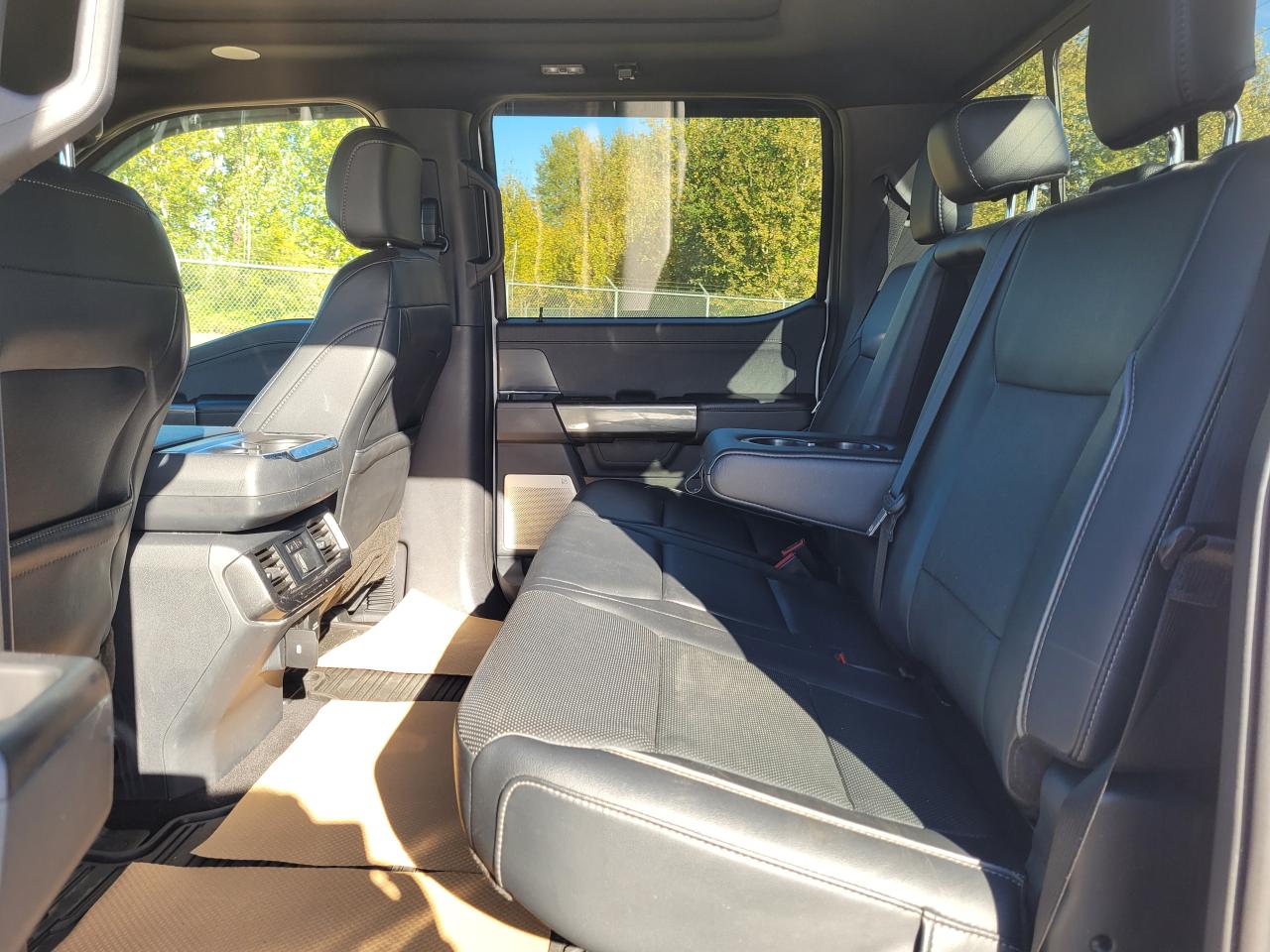 2023 Ford F-150 Lariat Photo5
