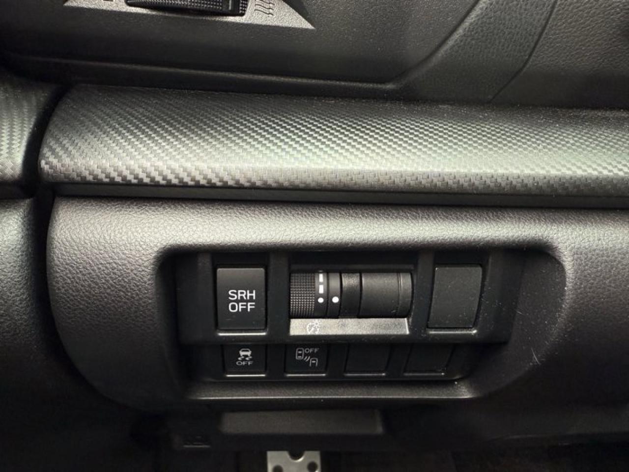 12733368
