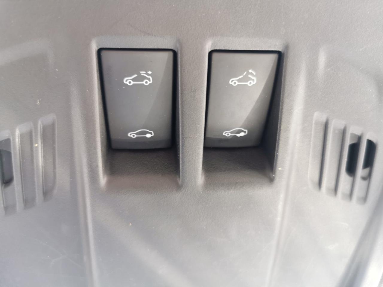 12733560
