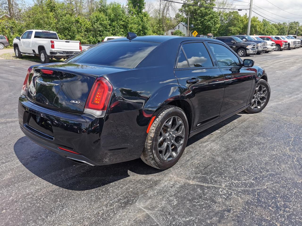2018 Chrysler 300 S V6 - Photo #5
