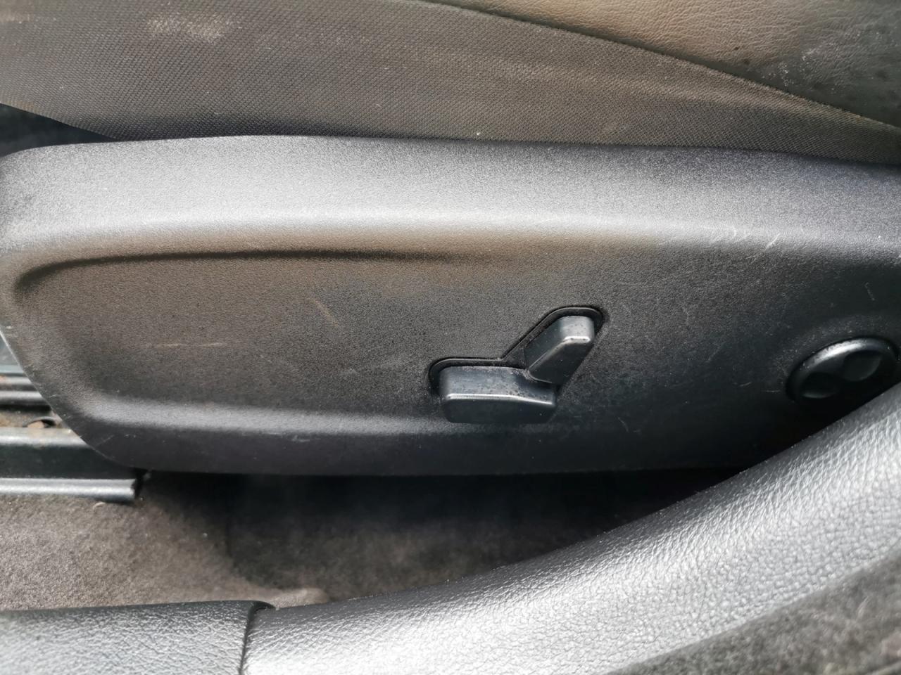 2018 Chrysler 300 S V6 - Photo #11