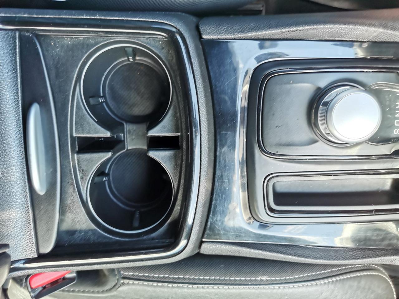 2018 Chrysler 300 S V6 - Photo #28