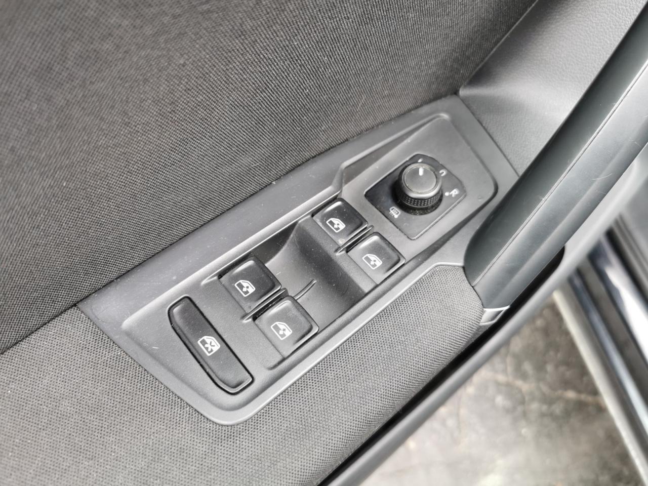 2018 Volkswagen Tiguan S 4Motion - Photo #10