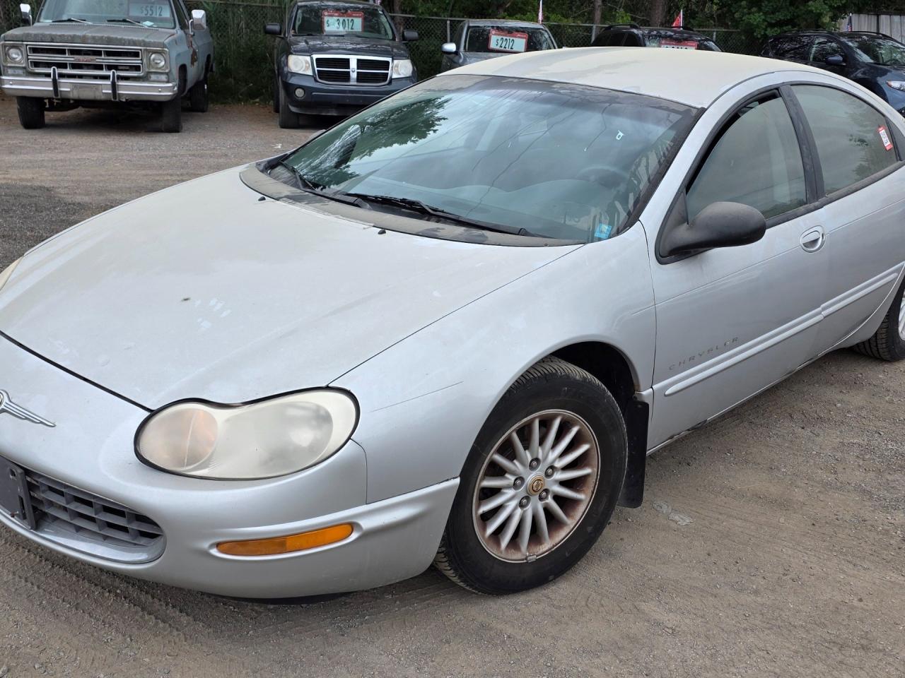 Used 2000 Chrysler Concorde LX for sale in Peterborough, ON