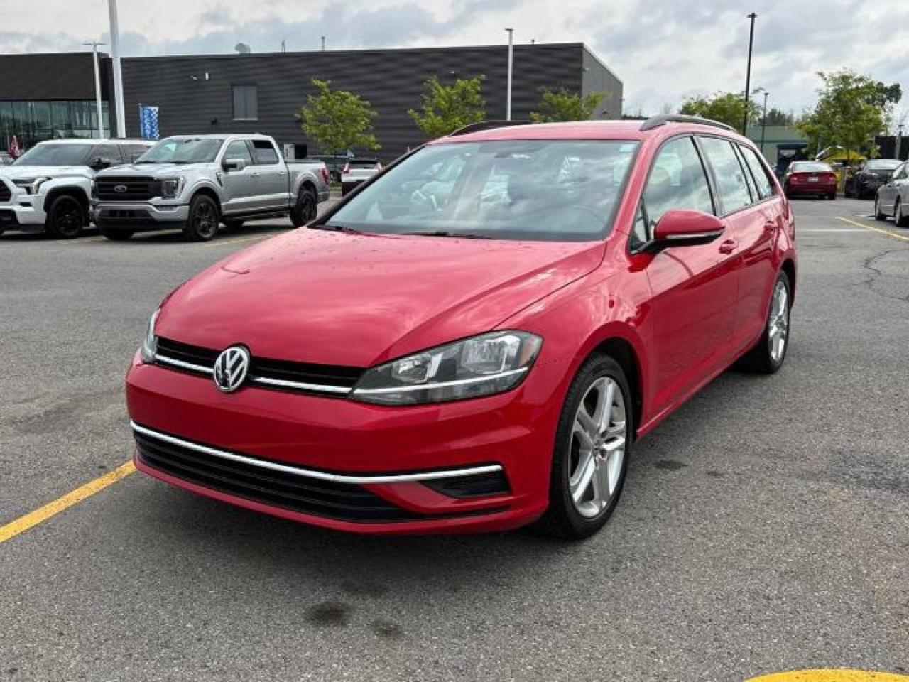 Used 2019 Volkswagen Golf Sportwagen Comfortline | Manual | Heated Seats | Cruise Control | Apple Carplay | Android Auto | and More ! for sale in Guelph, ON