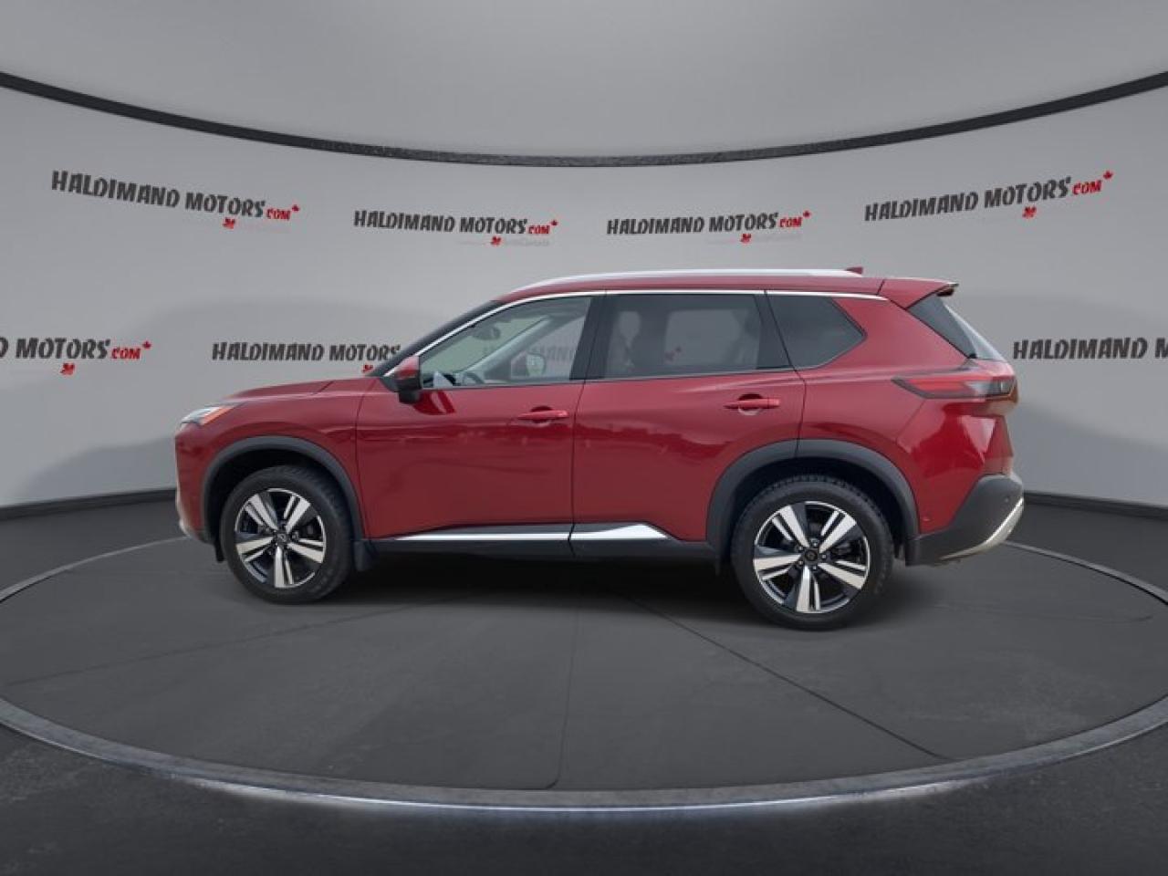 2023 Nissan Rogue Platinum AWD Photo4