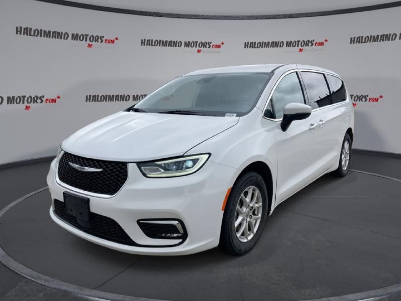 Used 2023 Chrysler Pacifica Touring L for sale in Cayuga, ON