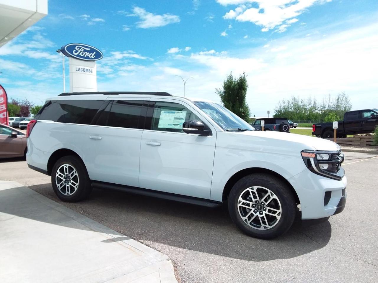 New 2025 Ford Expedition Active for sale in Lacombe, AB