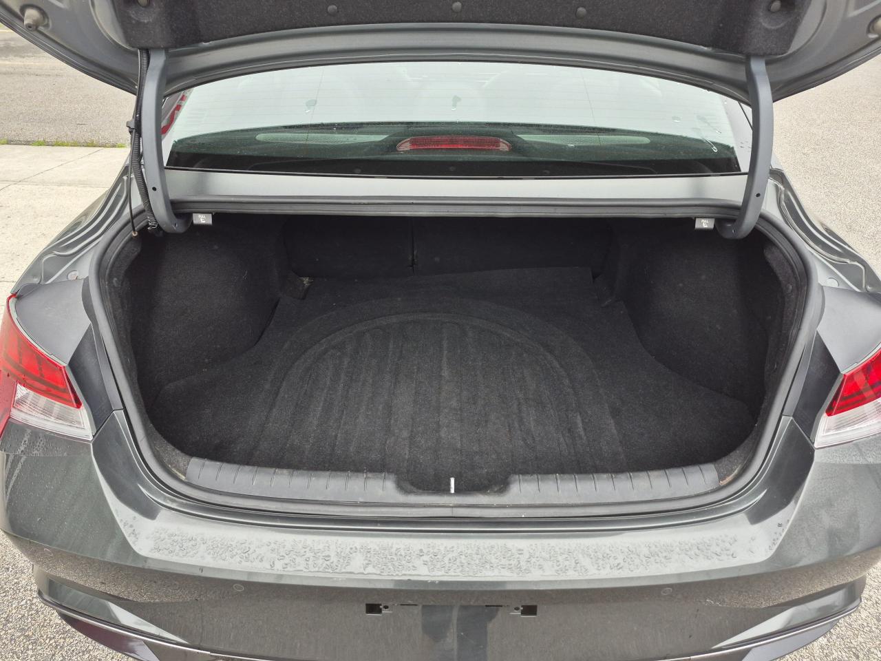 2021 Hyundai Elantra Ultimate Tech Photo15