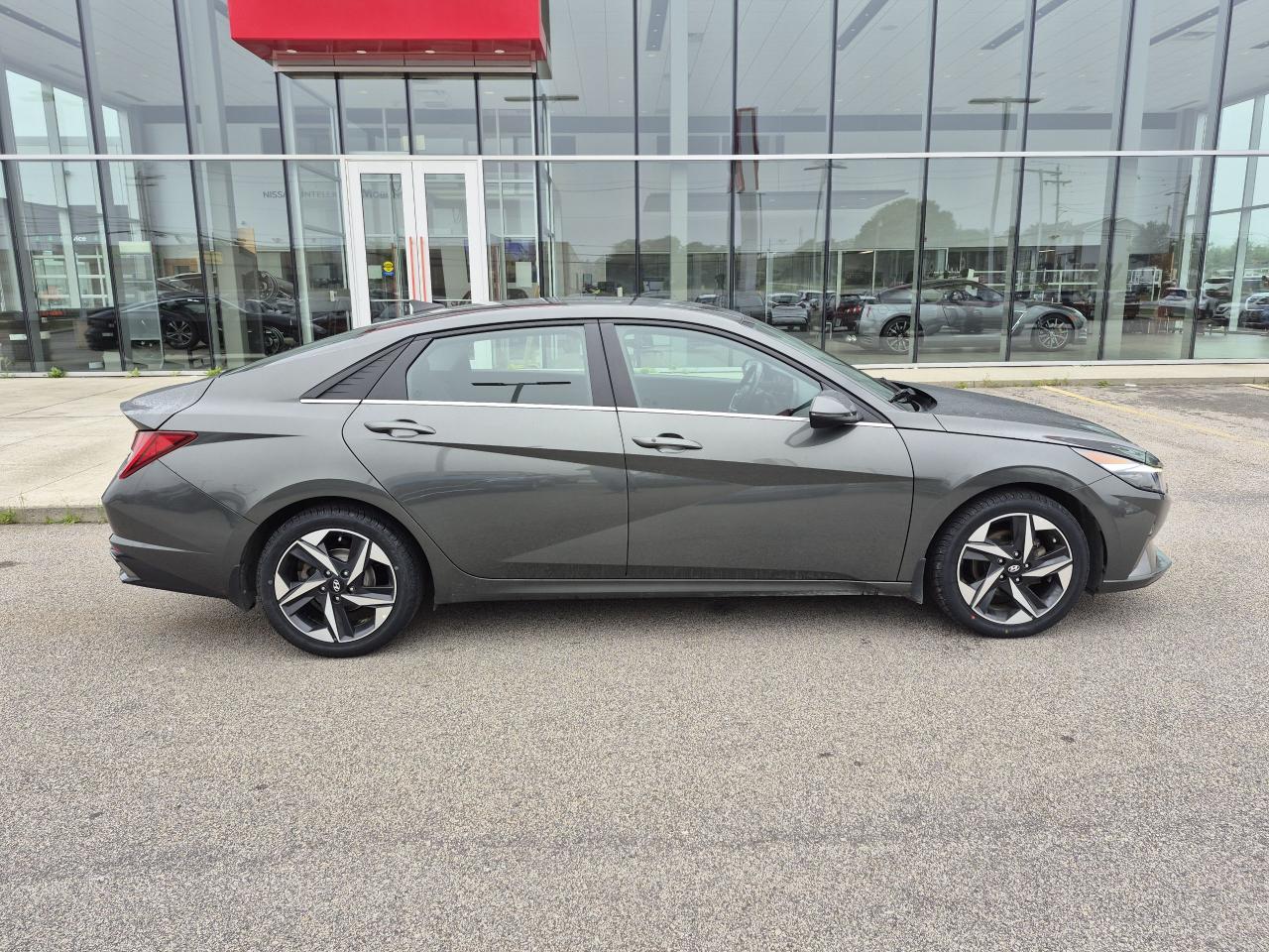 2021 Hyundai Elantra Ultimate Tech Photo5