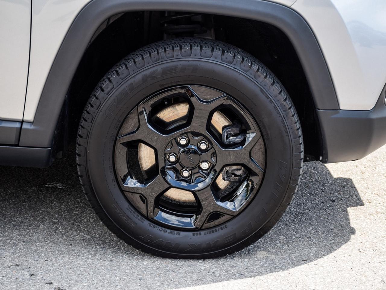 2023 Jeep Compass Trailhawk NO PAYMENTS FOR 90 DAYS OAC Photo