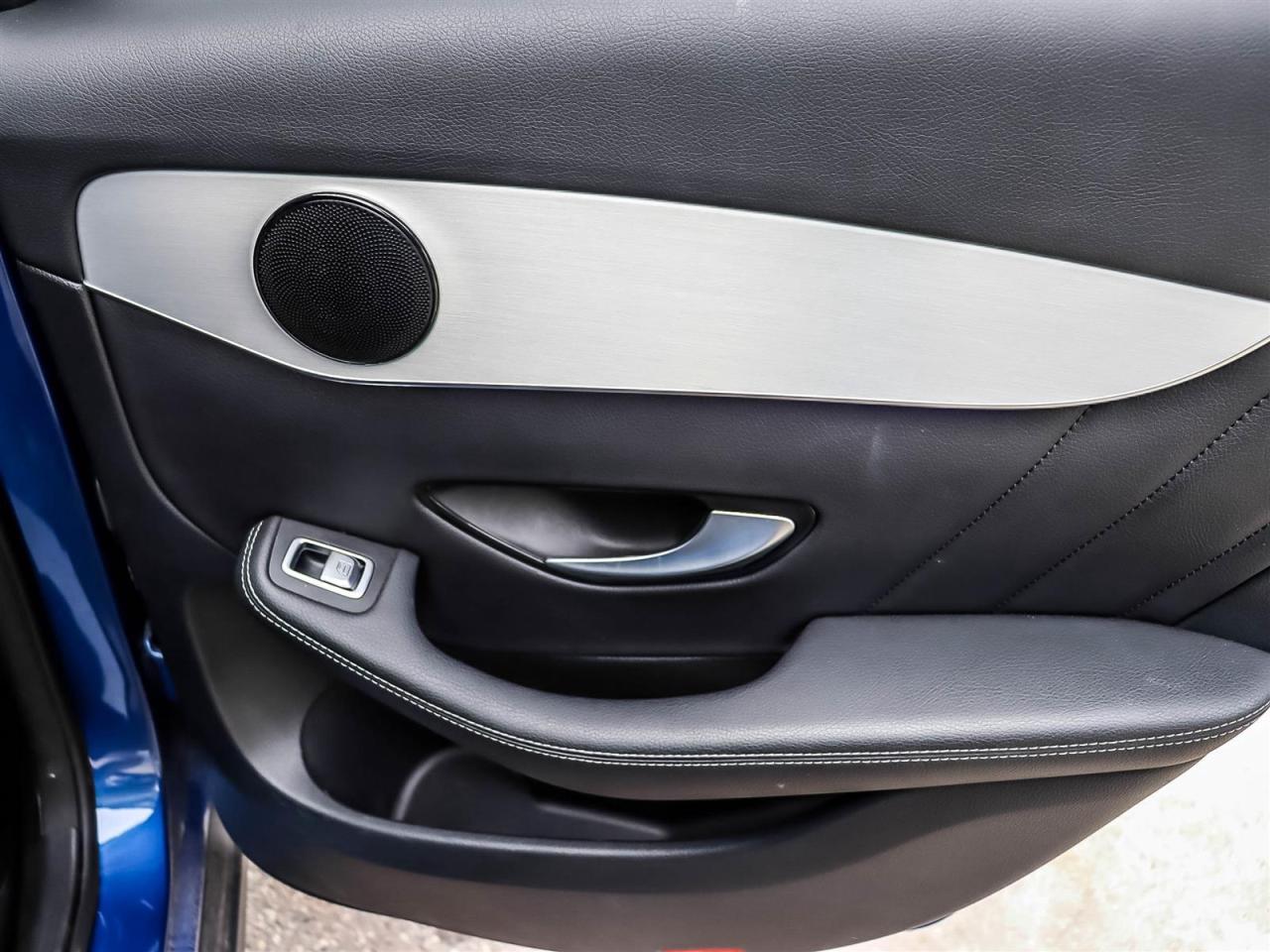 2022 Mercedes GLC 300 Photo