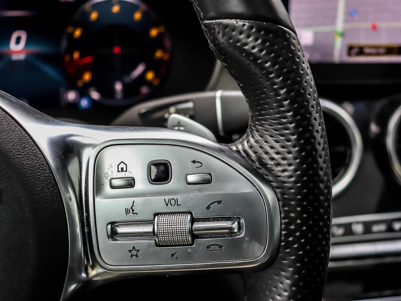 2022 Mercedes GLC 300 Photo