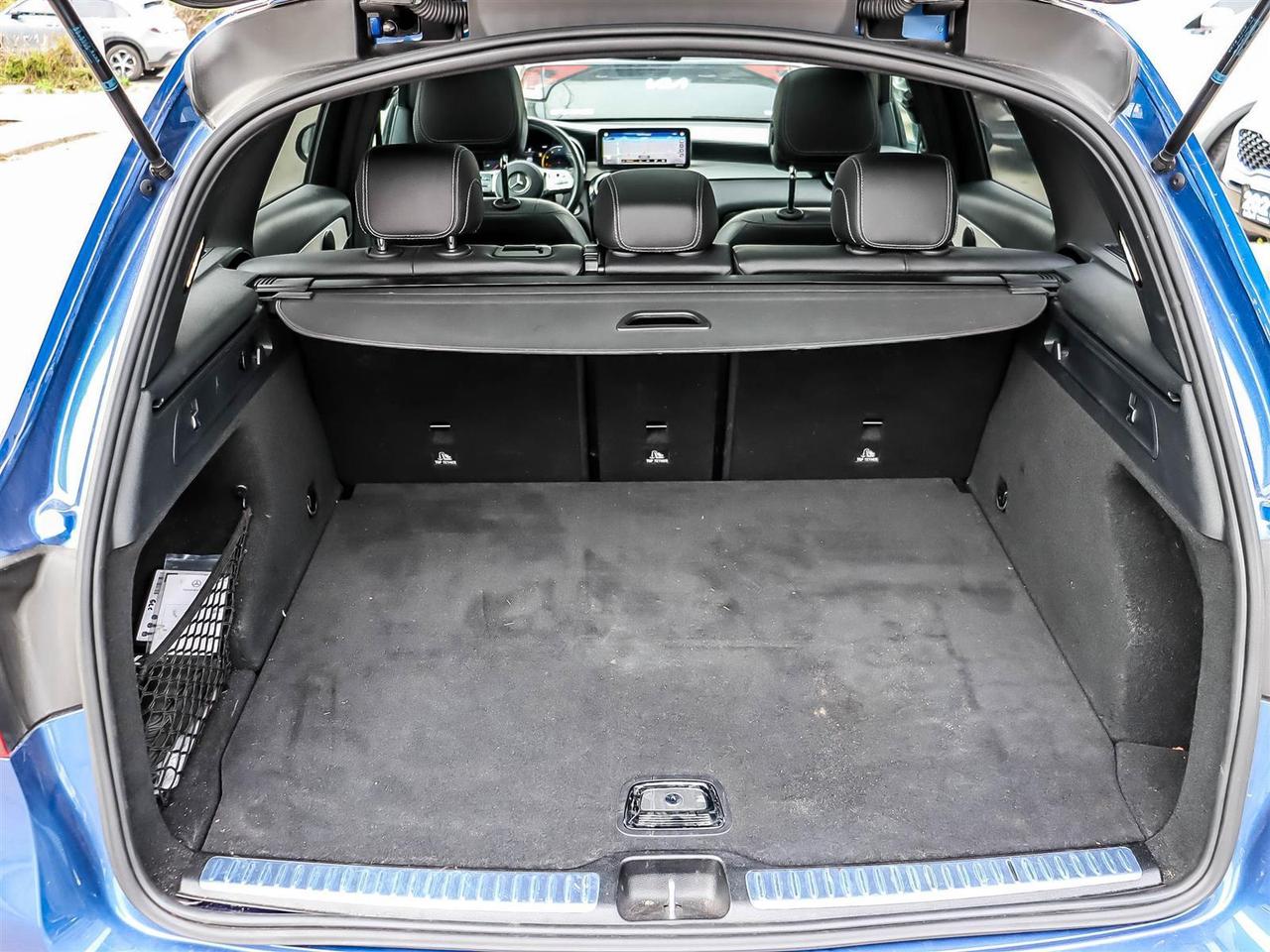 2022 Mercedes GLC 300 Photo