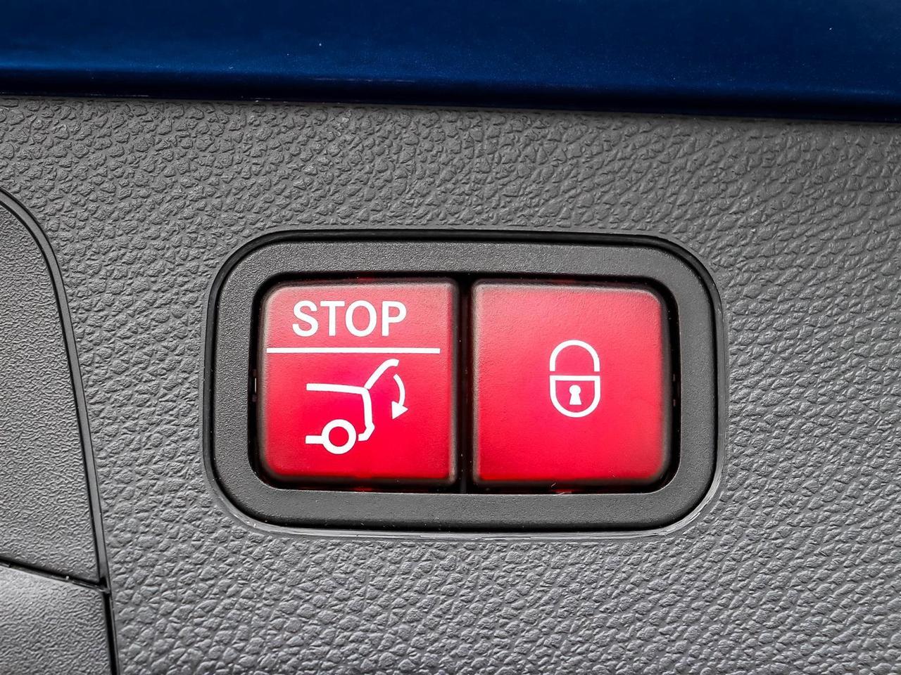 2022 Mercedes GLC 300 Photo