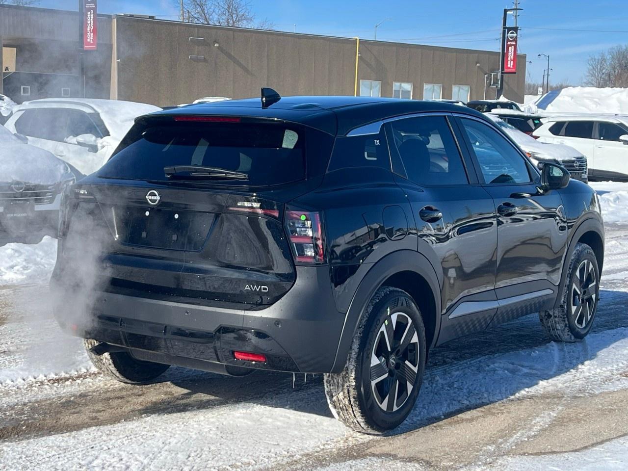 2025 Nissan Kicks SV AWD Photo