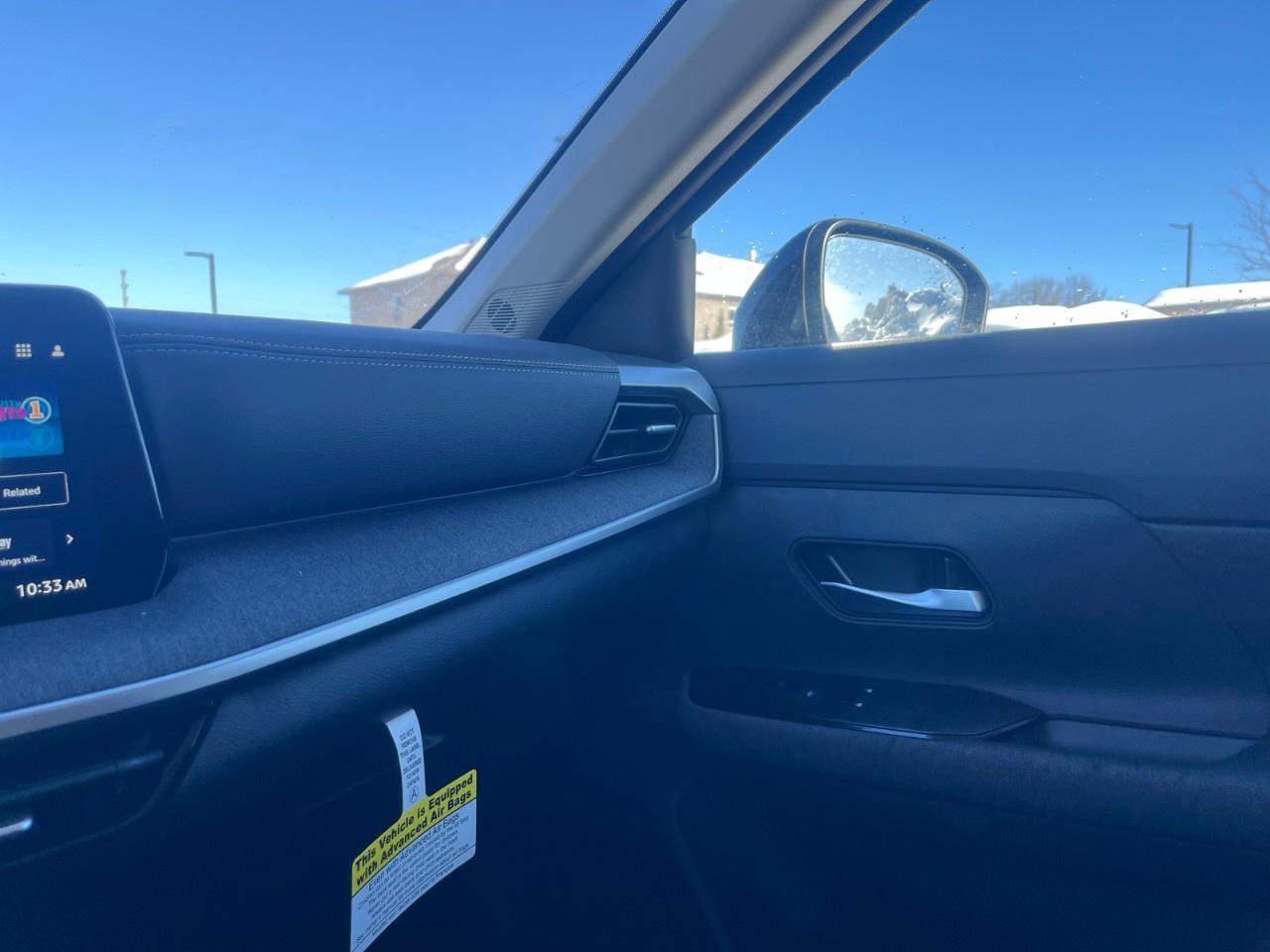 2025 Nissan Kicks SV AWD Photo