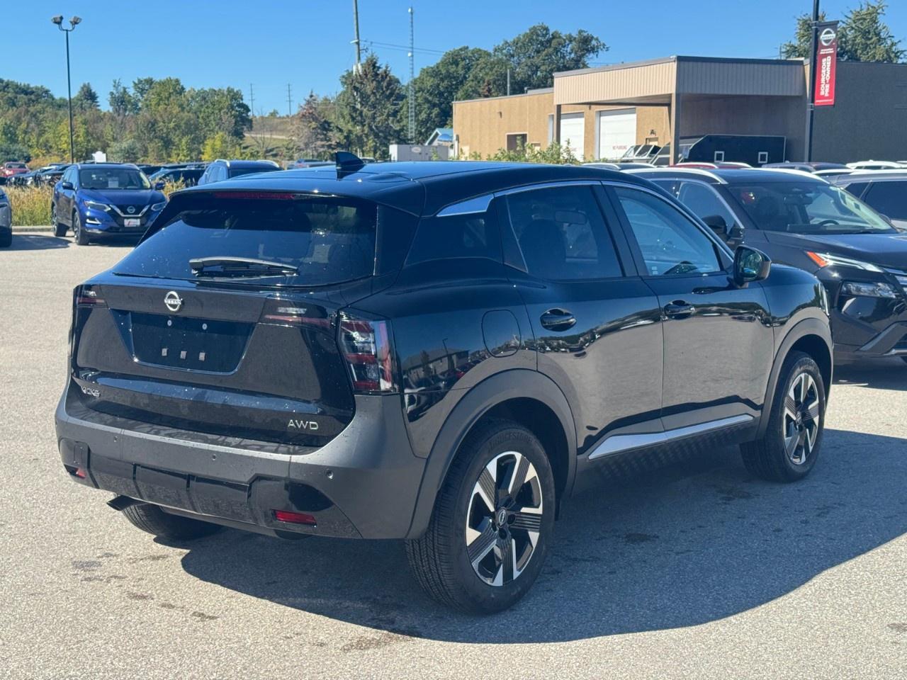 2025 Nissan Kicks SV AWD Photo