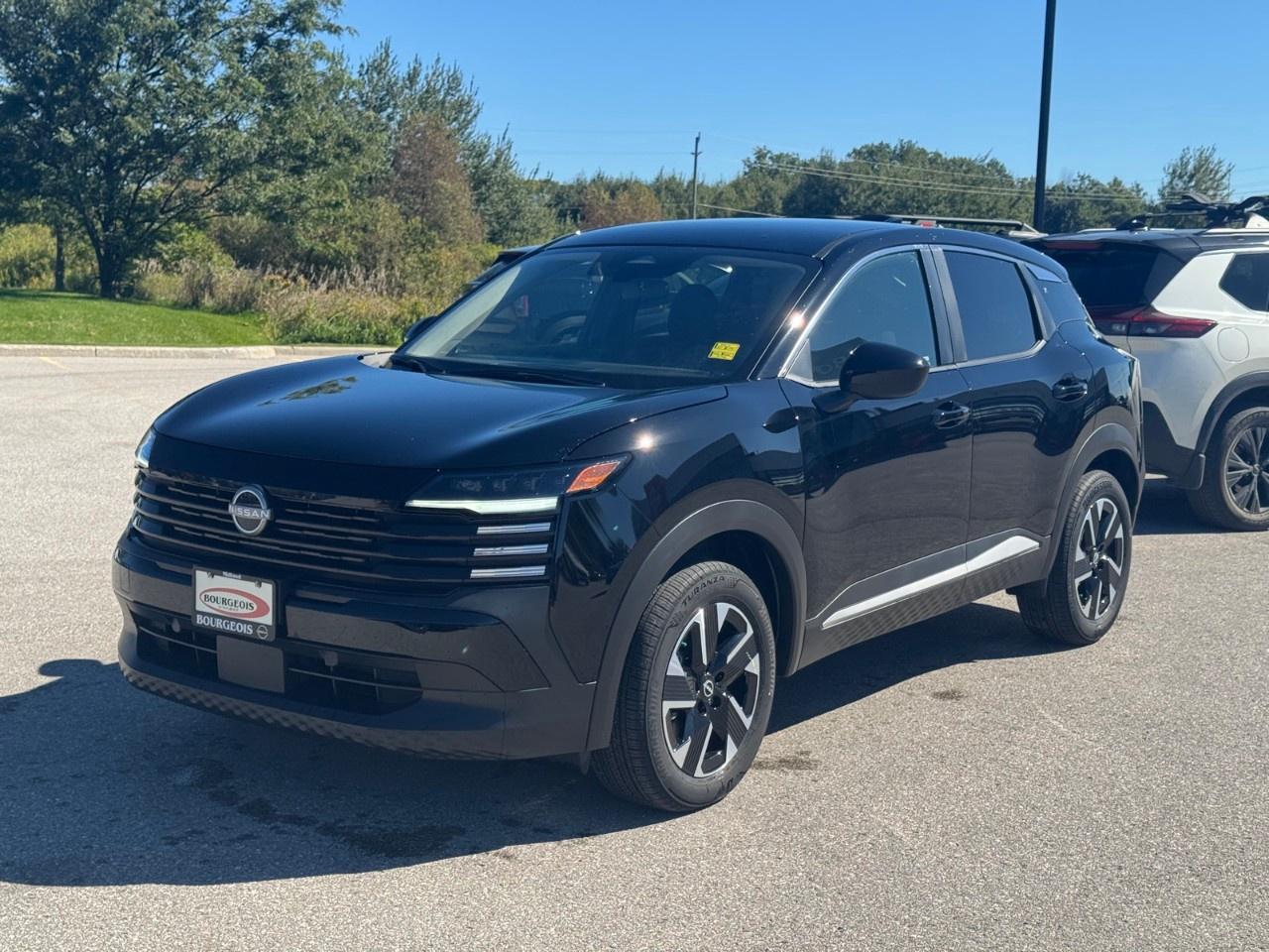 2025 Nissan Kicks SV AWD Photo