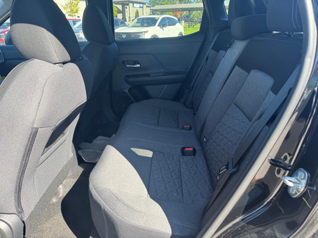 2025 Nissan Kicks SV AWD Photo