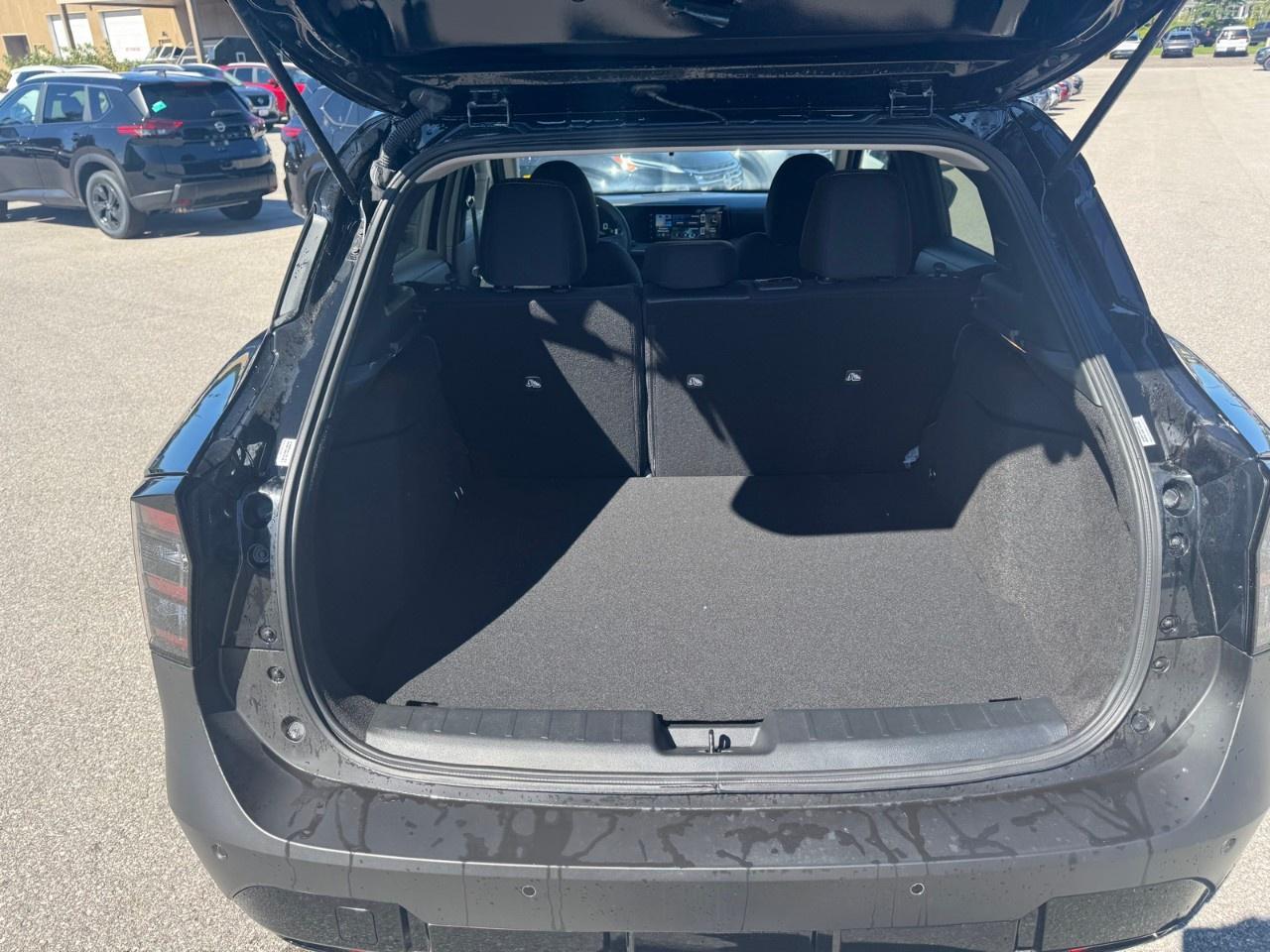 2025 Nissan Kicks SV AWD Photo