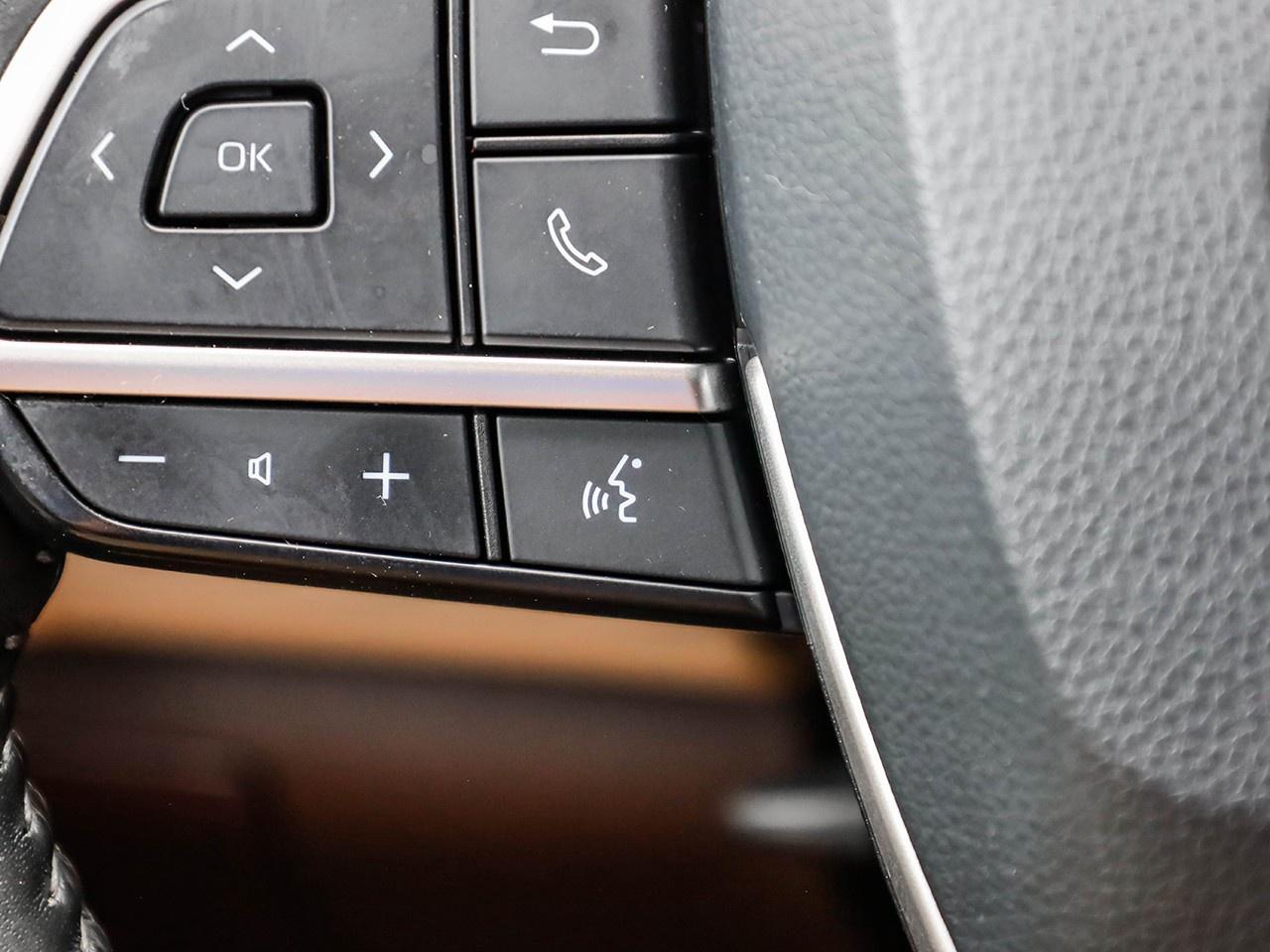 2022 Toyota Highlander XLE Photo