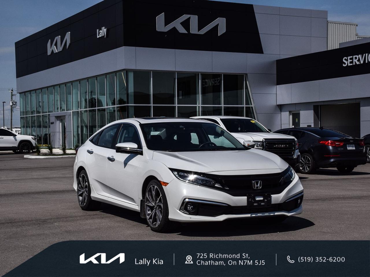 Used 2019 Honda Civic Touring New Arrival | Low KMs | Local Trade | Clean CarFax for sale in Chatham, ON