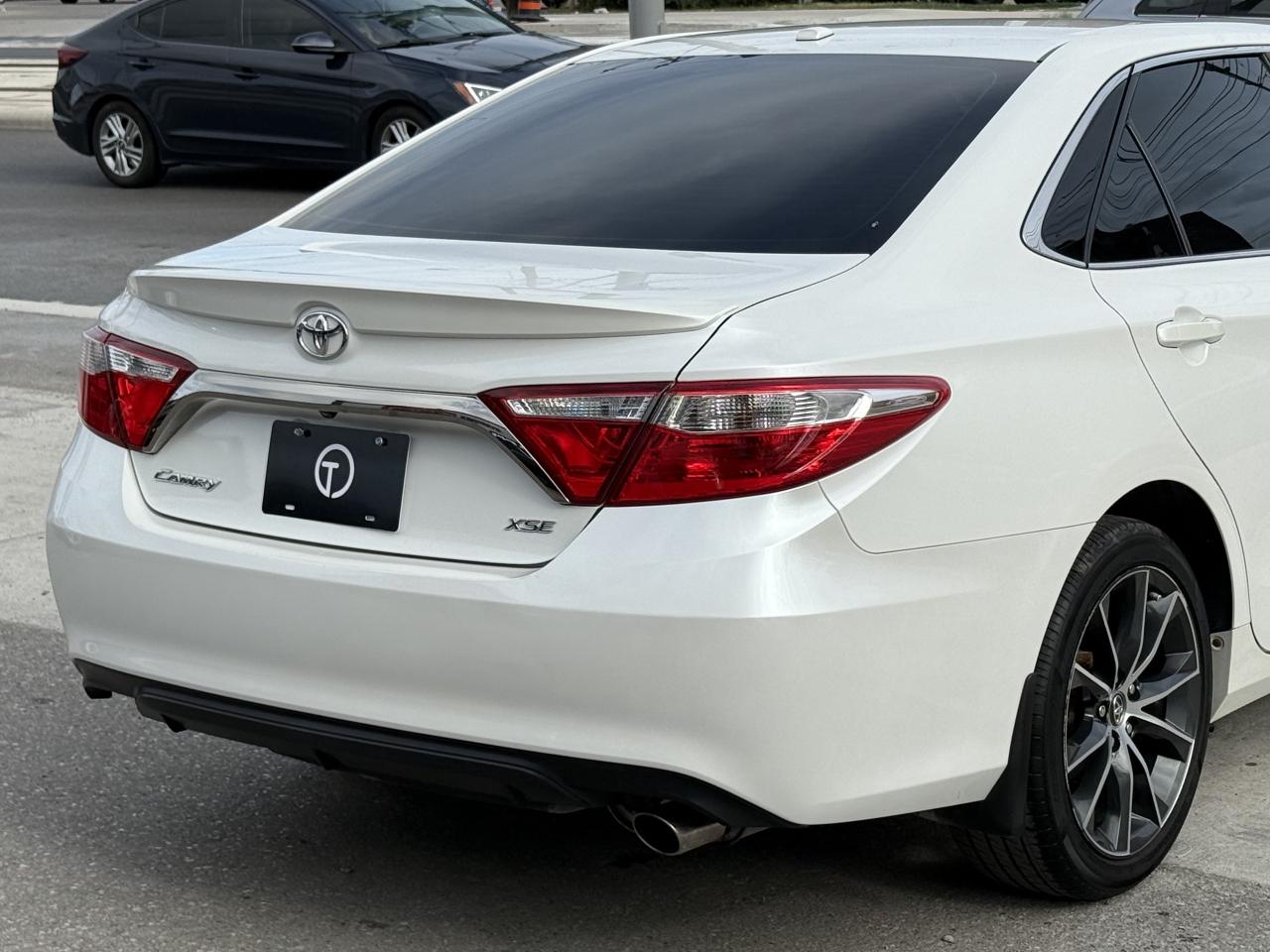 2017 Toyota Camry XSE | BACK UP CAMERA | LEATHER - Photo #10
