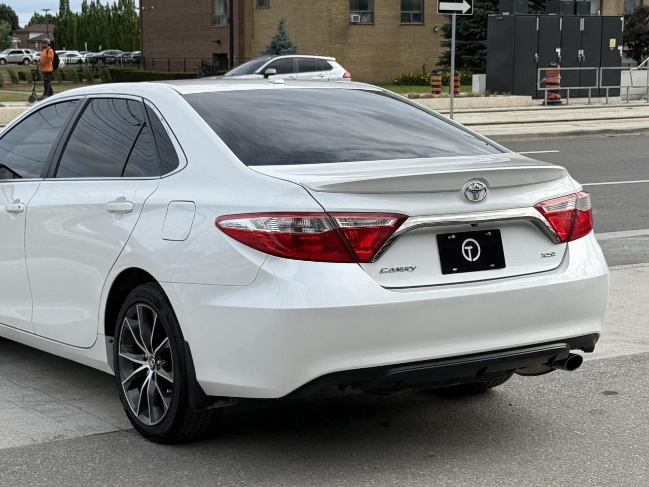 2017 Toyota Camry XSE | BACK UP CAMERA | LEATHER - Photo #14